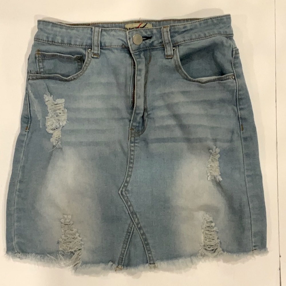 Denim Blvd Denim Distressed Mini Skirt size small.